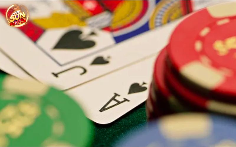 Bluff Poker - Bí quyết chiến thắng với chiến thuật "lừa gạt"