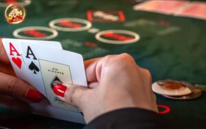 C-Bet trong Poker: Vũ Khí Tấn Công Không Thể Thiếu